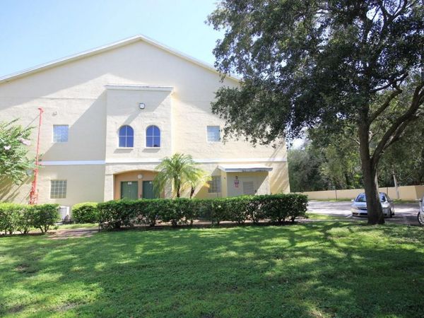 5016 SUNRIDGE PALMS DRIVE , TAMPA, FL 33617