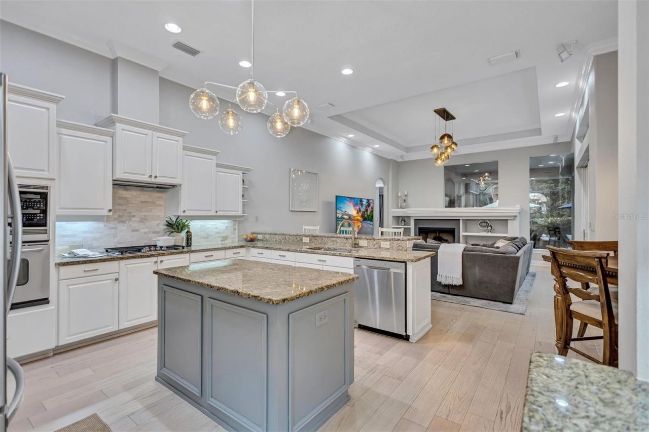 11809 Shire Wycliffe, Tampa, FL 33626 Photo