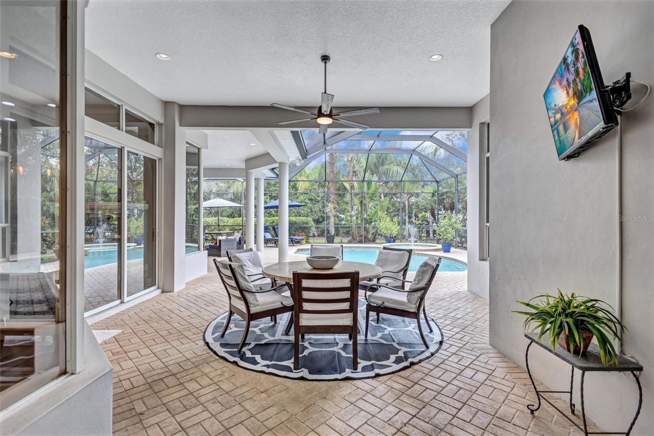 11809 Shire Wycliffe, Tampa, FL 33626 Photo