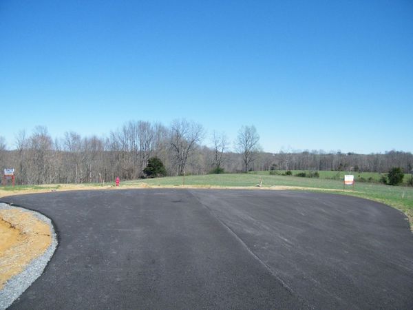 270 Daniel Lane, Westmoreland, TN 37186