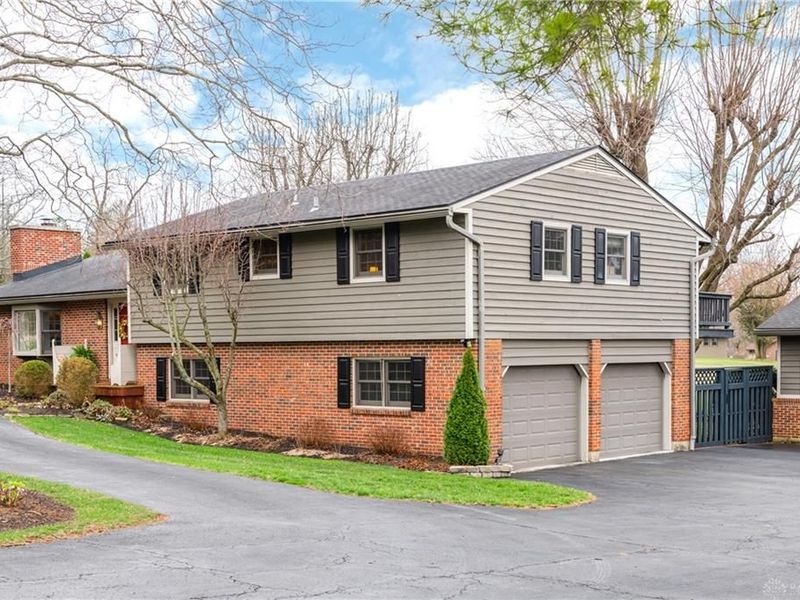 1916 Little York Road, Butler Township, OH 45414 Photo 3