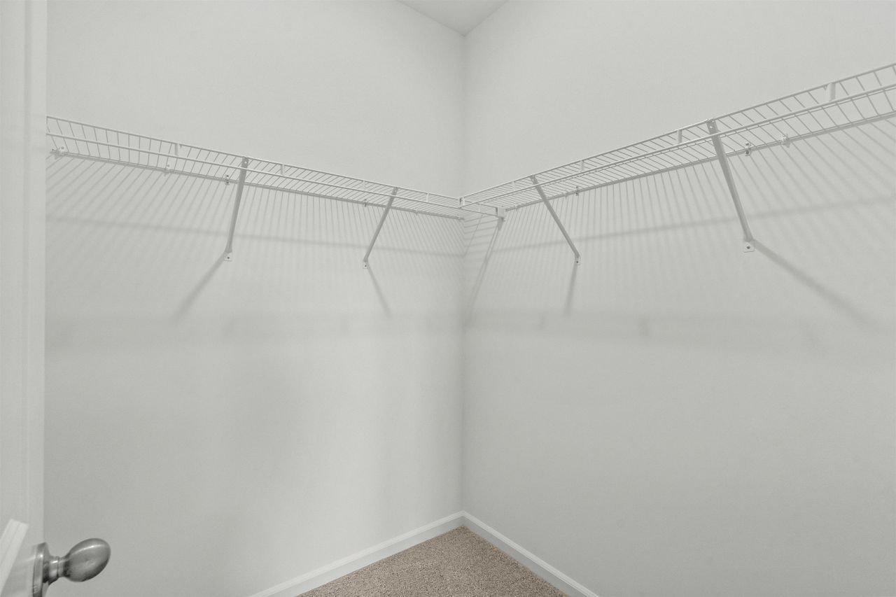 539 Silver Pidgeon St Photo 17