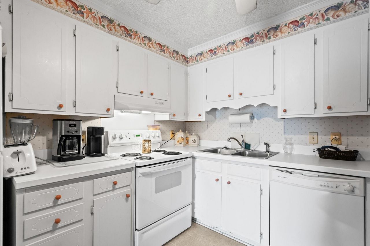 6305 N Ocean Blvd. Photo 13