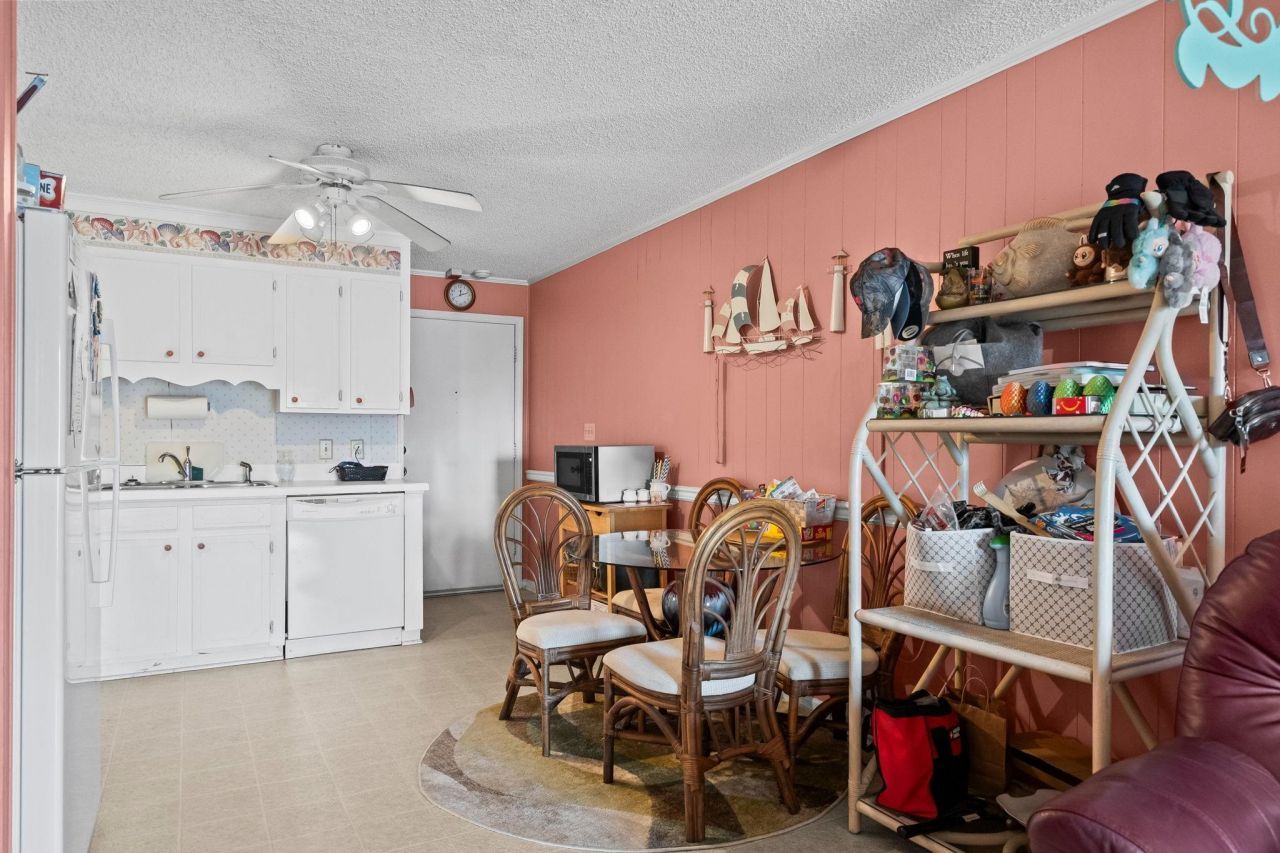 6305 N Ocean Blvd. Photo 17