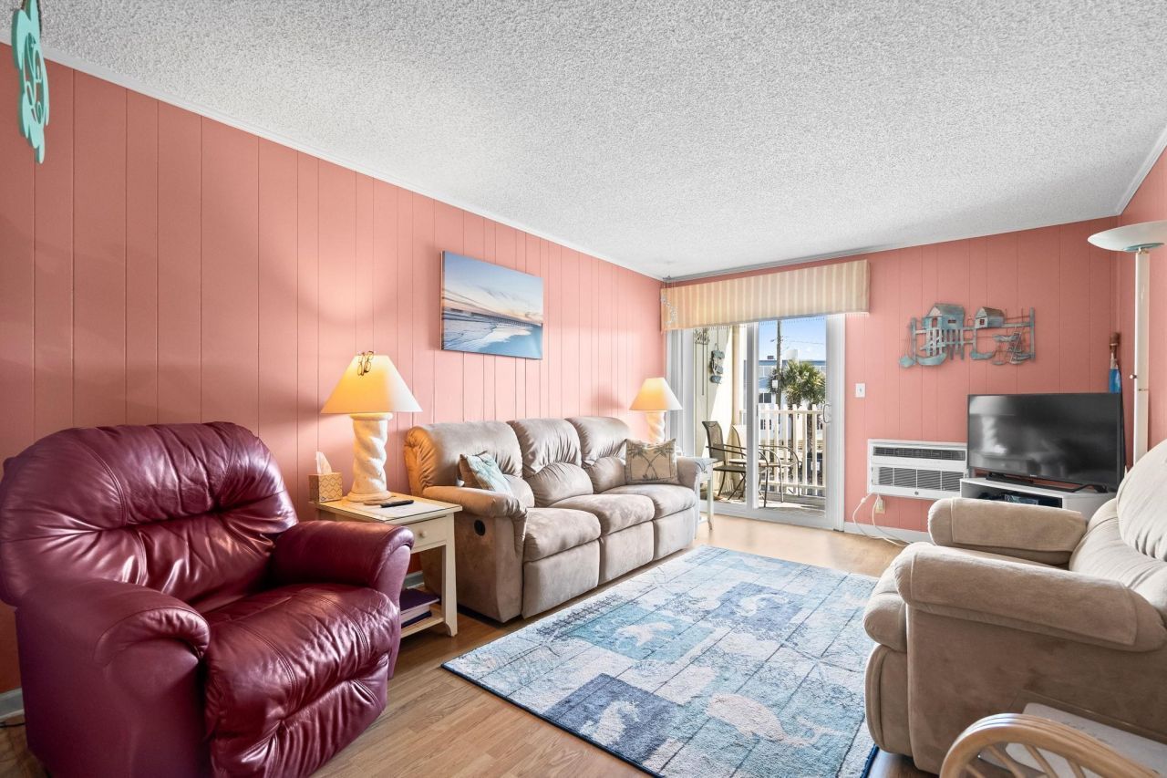 6305 N Ocean Blvd. Photo 8