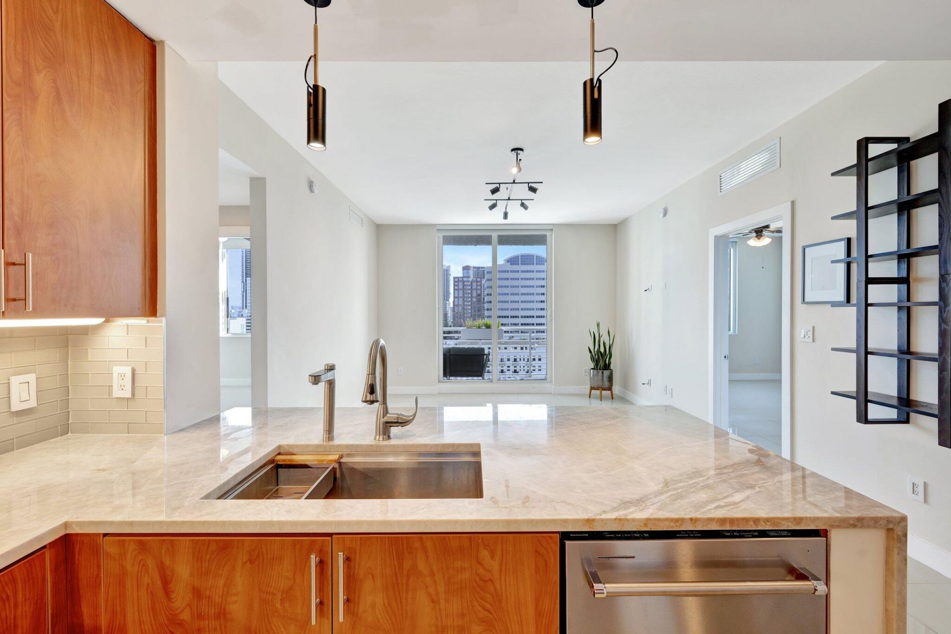 315 NE 3rd Avenue, Unit 1505, Fort Lauderdale, FL 33301 Photo