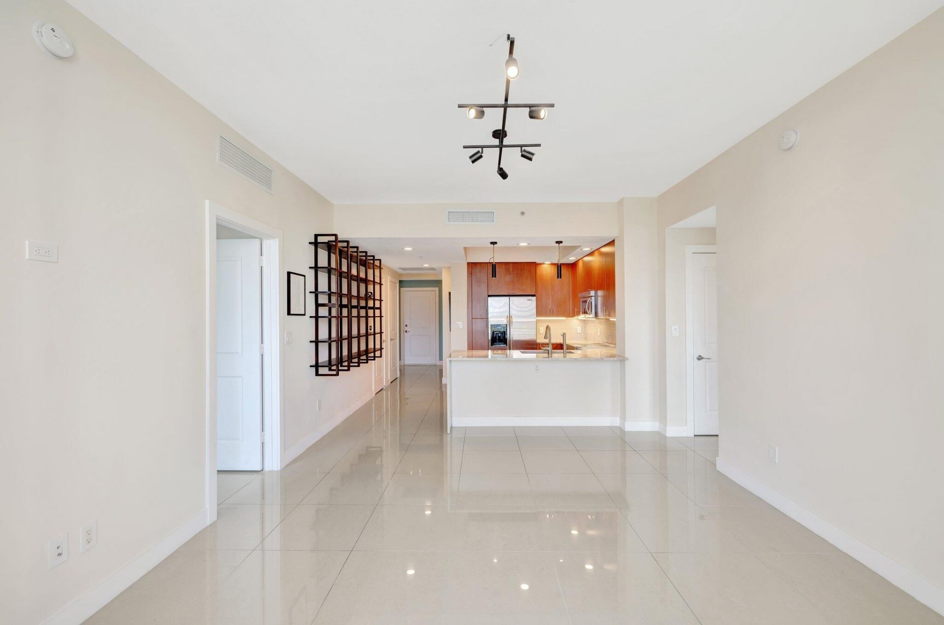 315 NE 3rd Avenue, Unit 1505, Fort Lauderdale, FL 33301 Photo