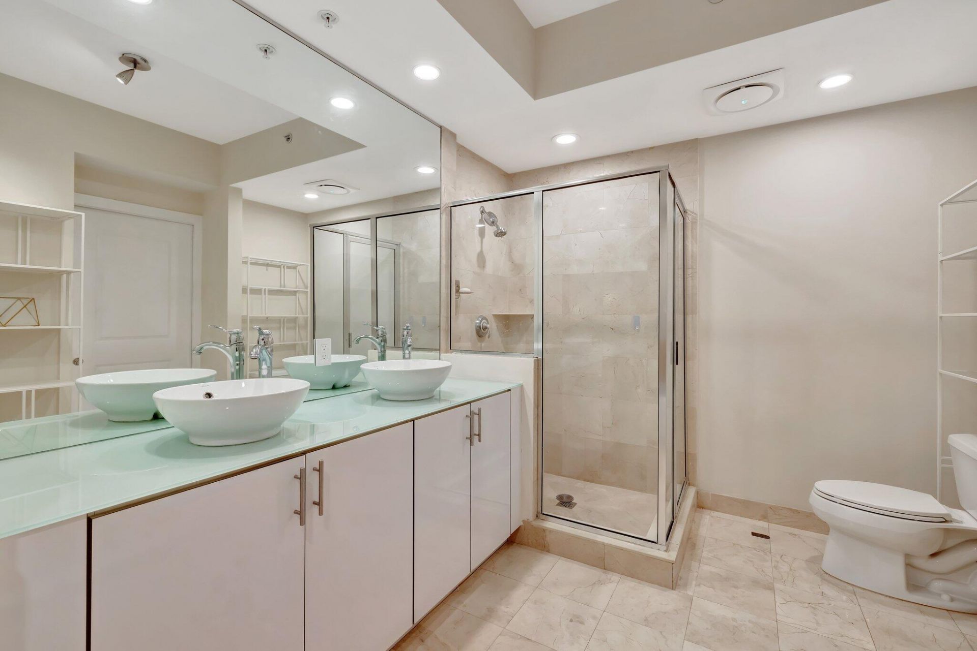 315 NE 3rd Avenue, Unit 1505, Fort Lauderdale, FL 33301 Photo