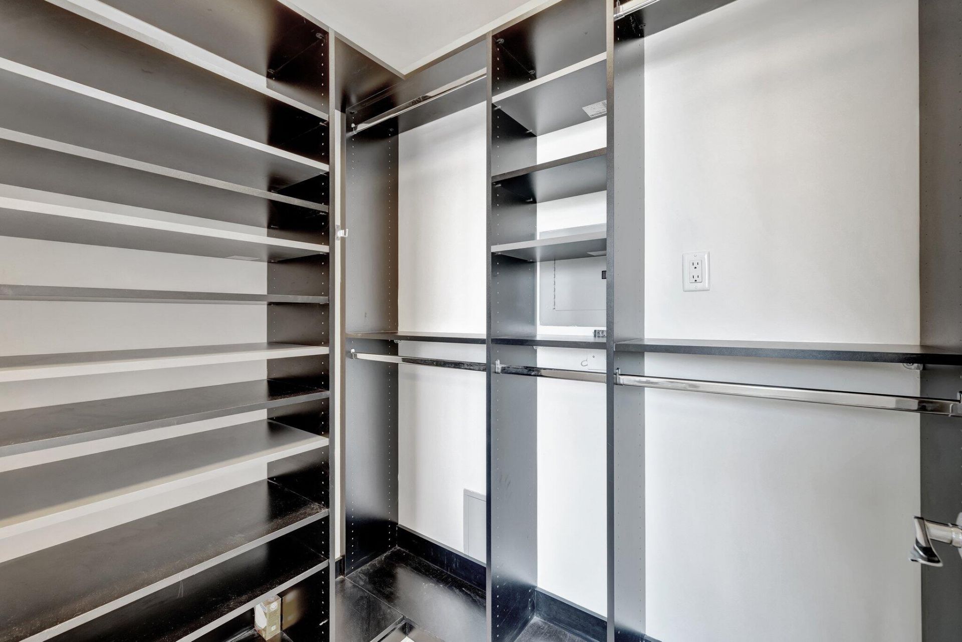 315 NE 3rd Avenue, Unit 1505, Fort Lauderdale, FL 33301 Photo