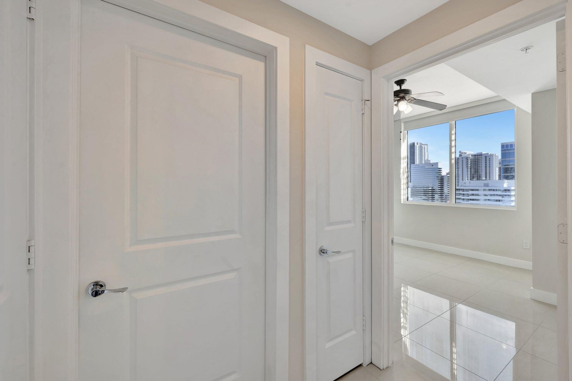 315 NE 3rd Avenue, Unit 1505, Fort Lauderdale, FL 33301 Photo