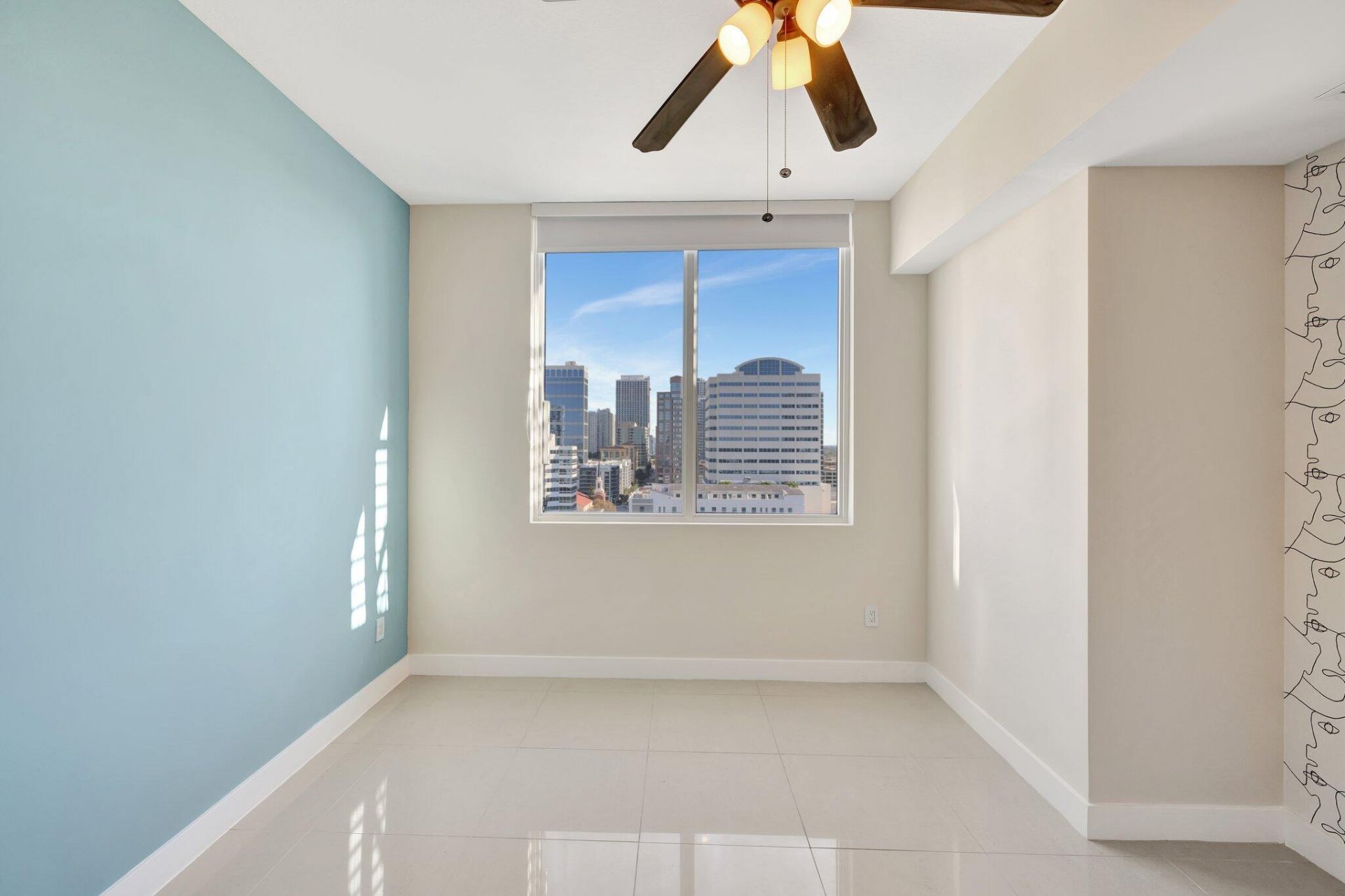 315 NE 3rd Avenue, Unit 1505, Fort Lauderdale, FL 33301 Photo