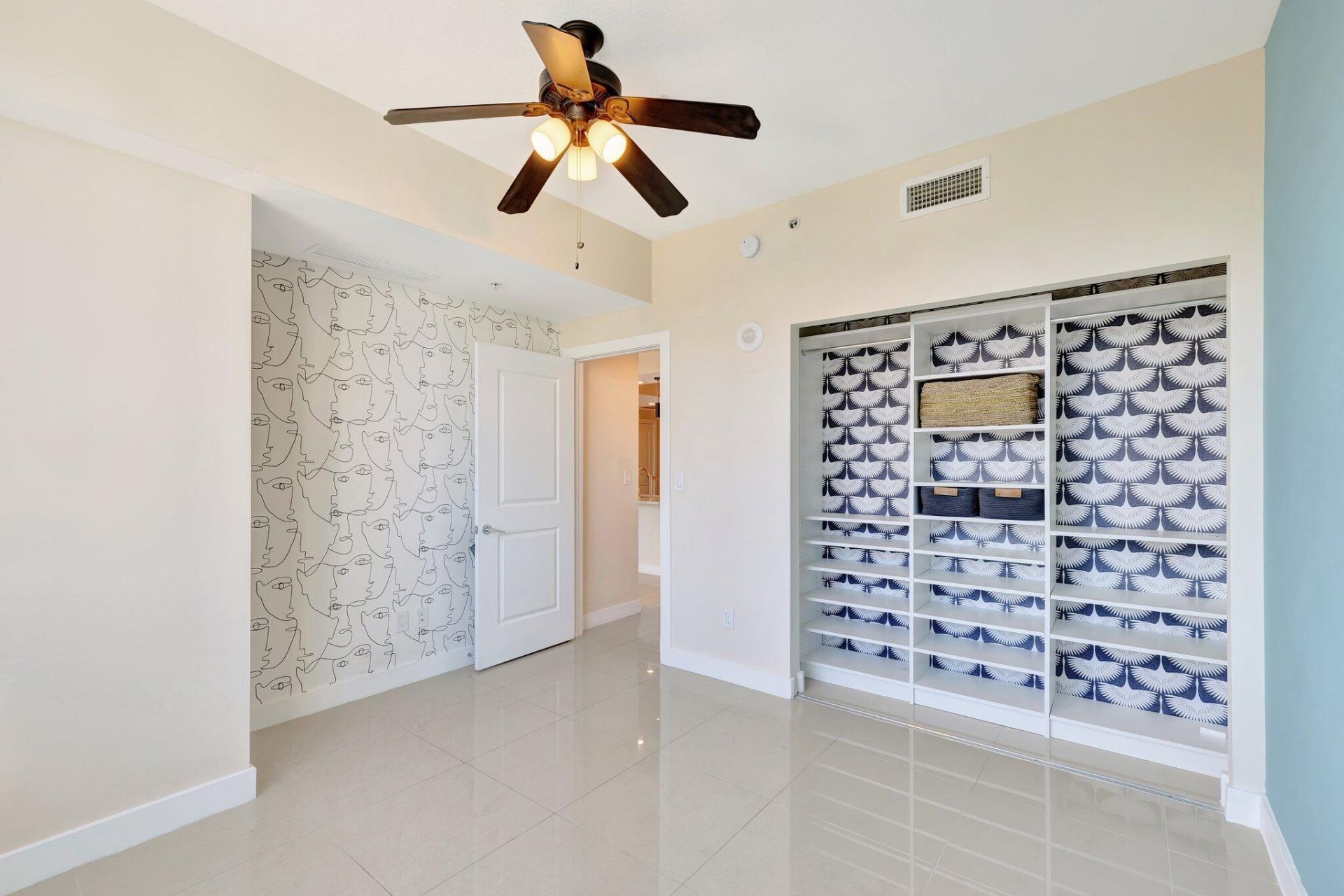 315 NE 3rd Avenue, Unit 1505, Fort Lauderdale, FL 33301 Photo