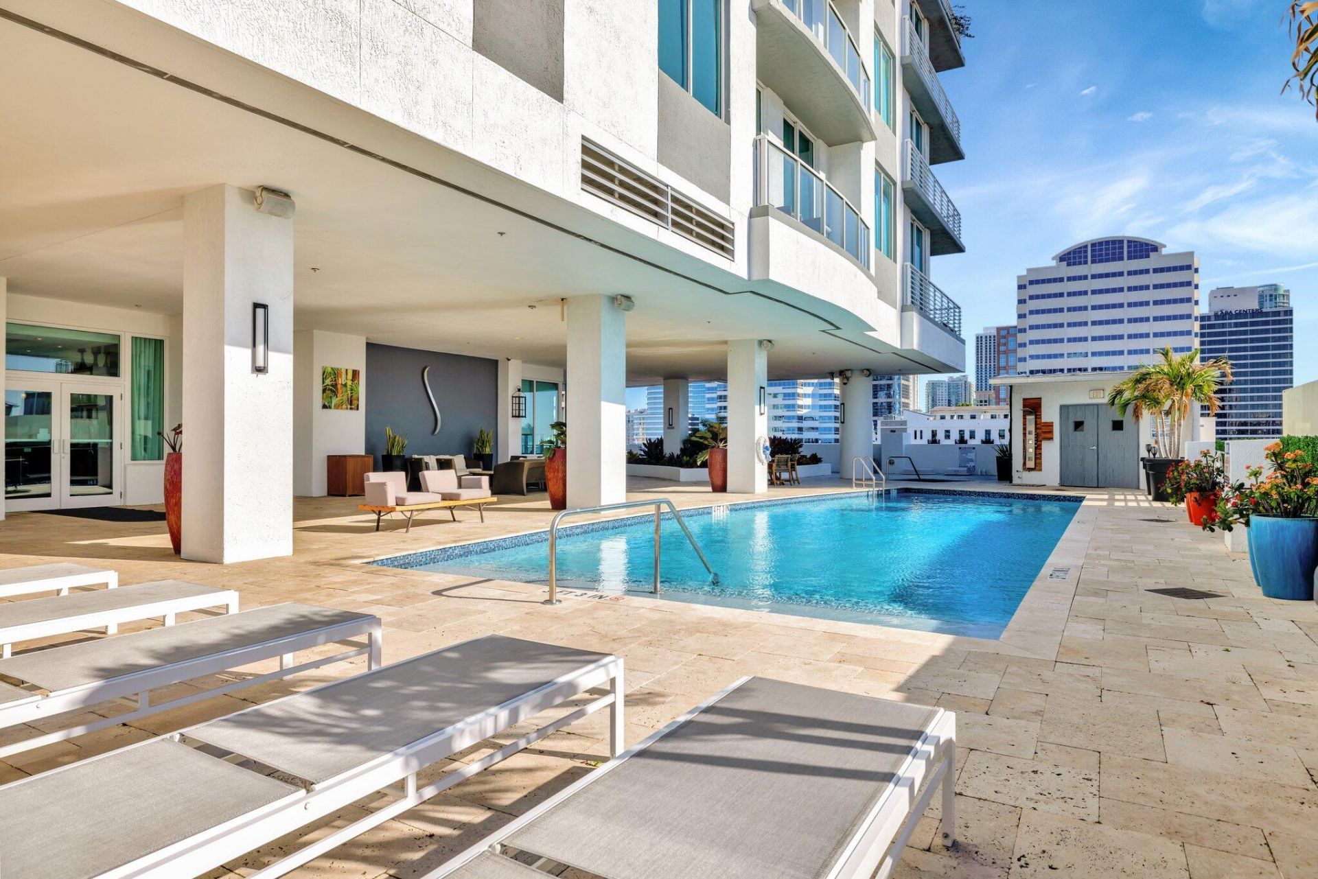 315 NE 3rd Avenue, Unit 1505, Fort Lauderdale, FL 33301 Photo