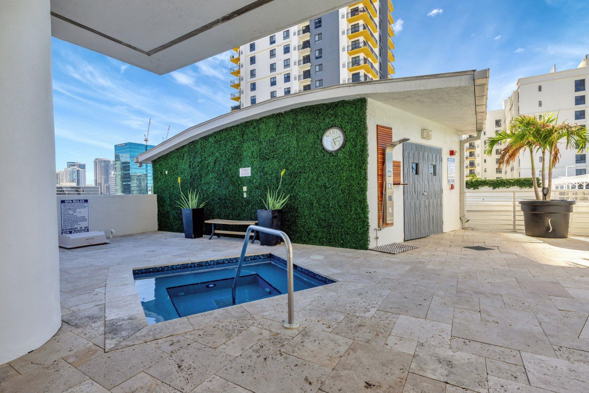 315 NE 3rd Avenue, Unit 1505, Fort Lauderdale, FL 33301 Photo