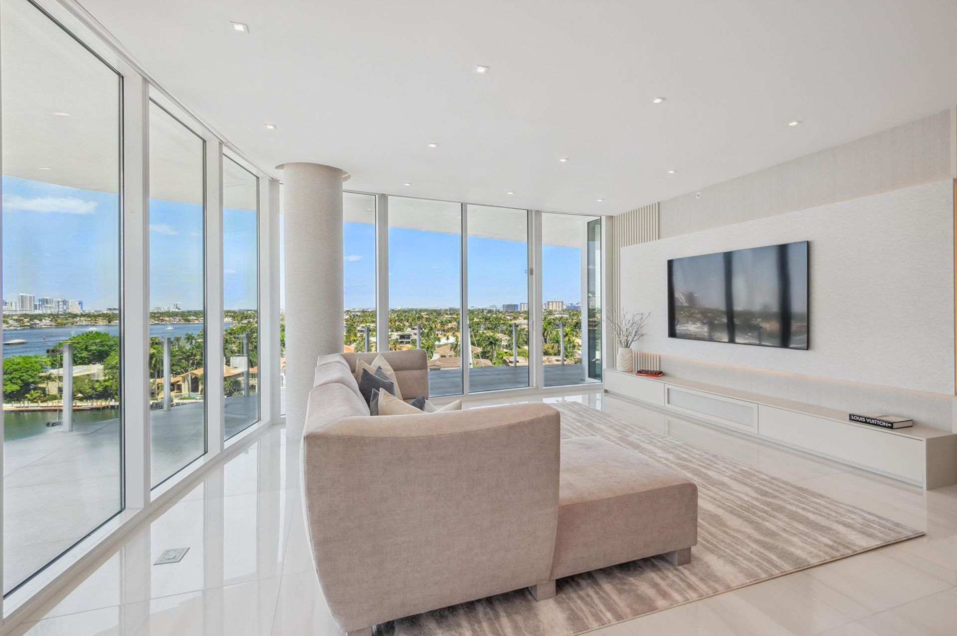 2241 SE 17th Street, Unit 801, Fort Lauderdale, FL 33316 Photo