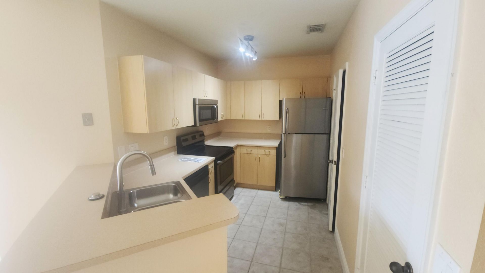 1004 Belmont Place, Boynton Beach, FL 33436 Photo