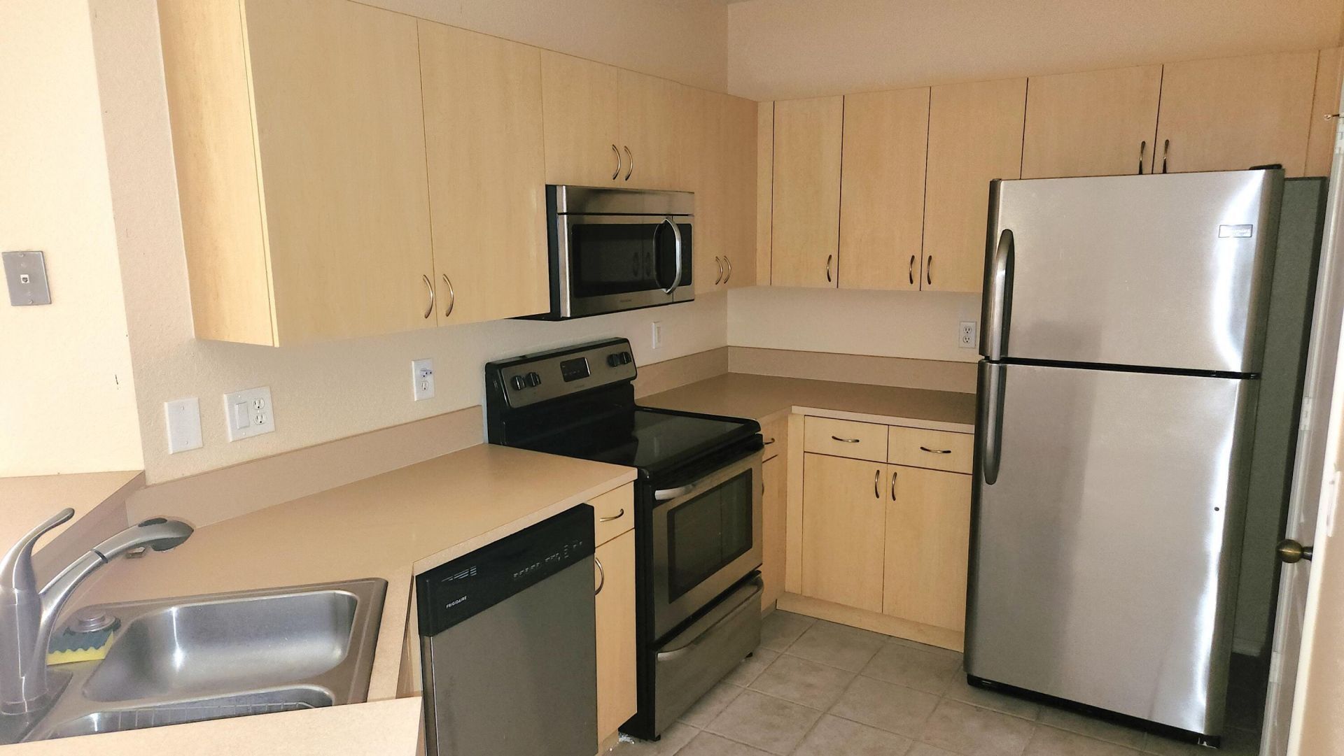 1004 Belmont Place, Boynton Beach, FL 33436 Photo