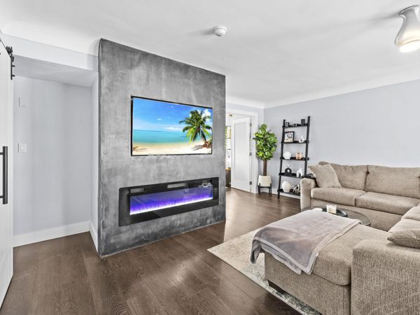 535 Hendricks Isle, Unit 302, Fort Lauderdale, FL 33301