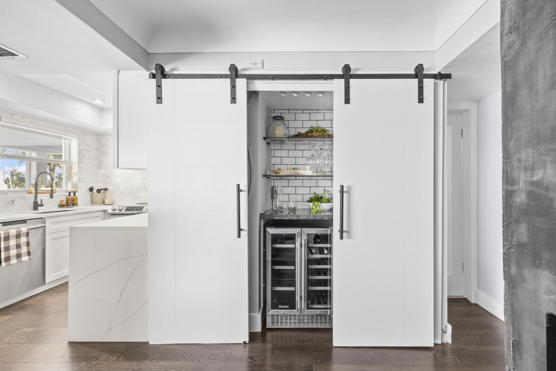 535 Hendricks Isle, Unit 302, Fort Lauderdale, FL 33301 Photo