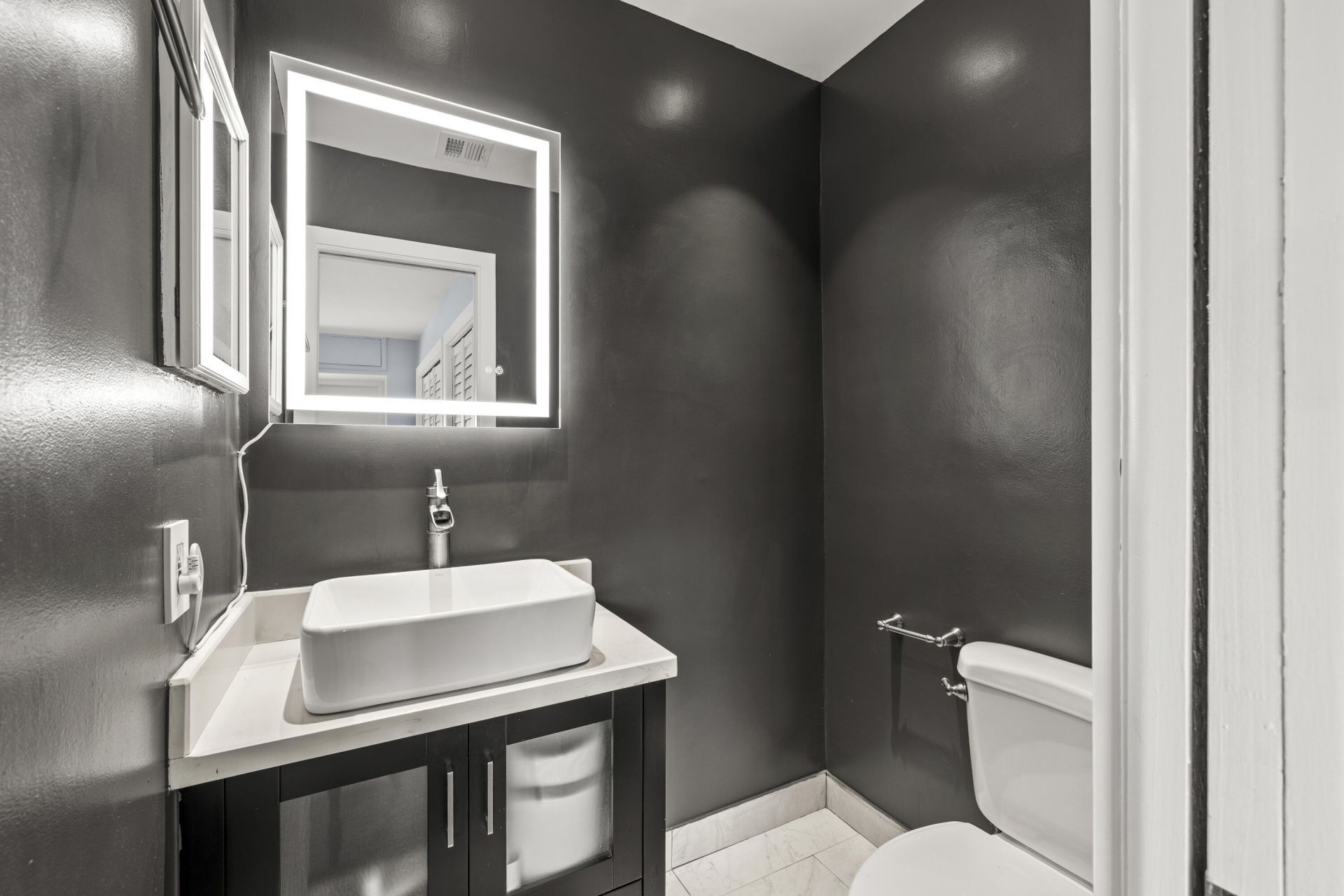 535 Hendricks Isle, Unit 302, Fort Lauderdale, FL 33301 Photo