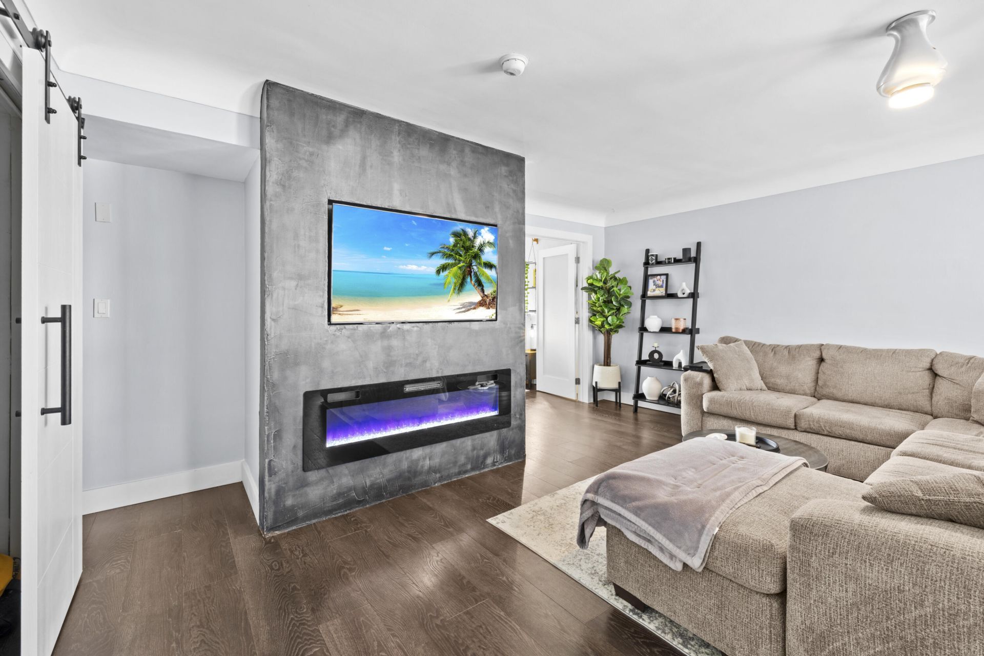 535 Hendricks Isle, Unit 302, Fort Lauderdale, FL 33301 Photo