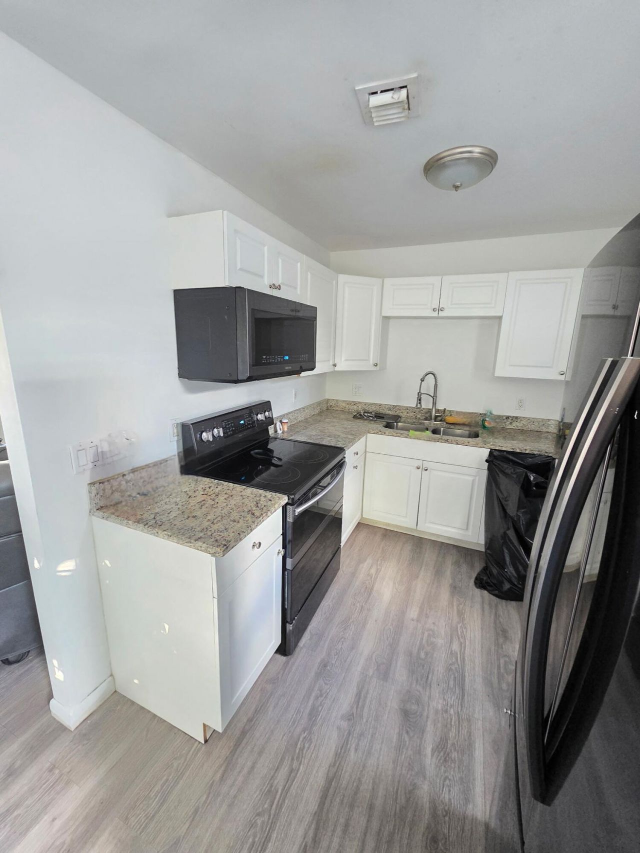 700 57th Street, West Palm Beach, FL 33407 Photo