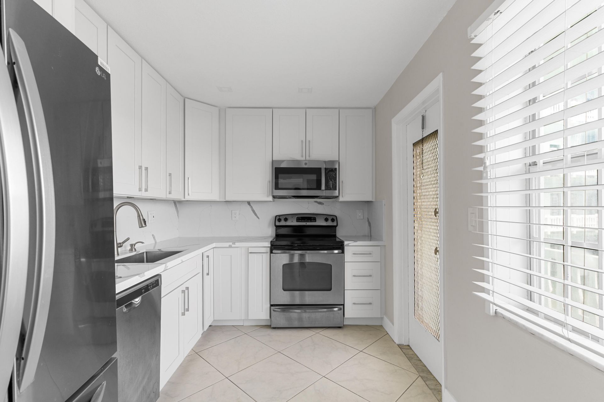 4141 NW 44th Avenue, Unit 224, Lauderdale Lakes, FL 33319 Photo