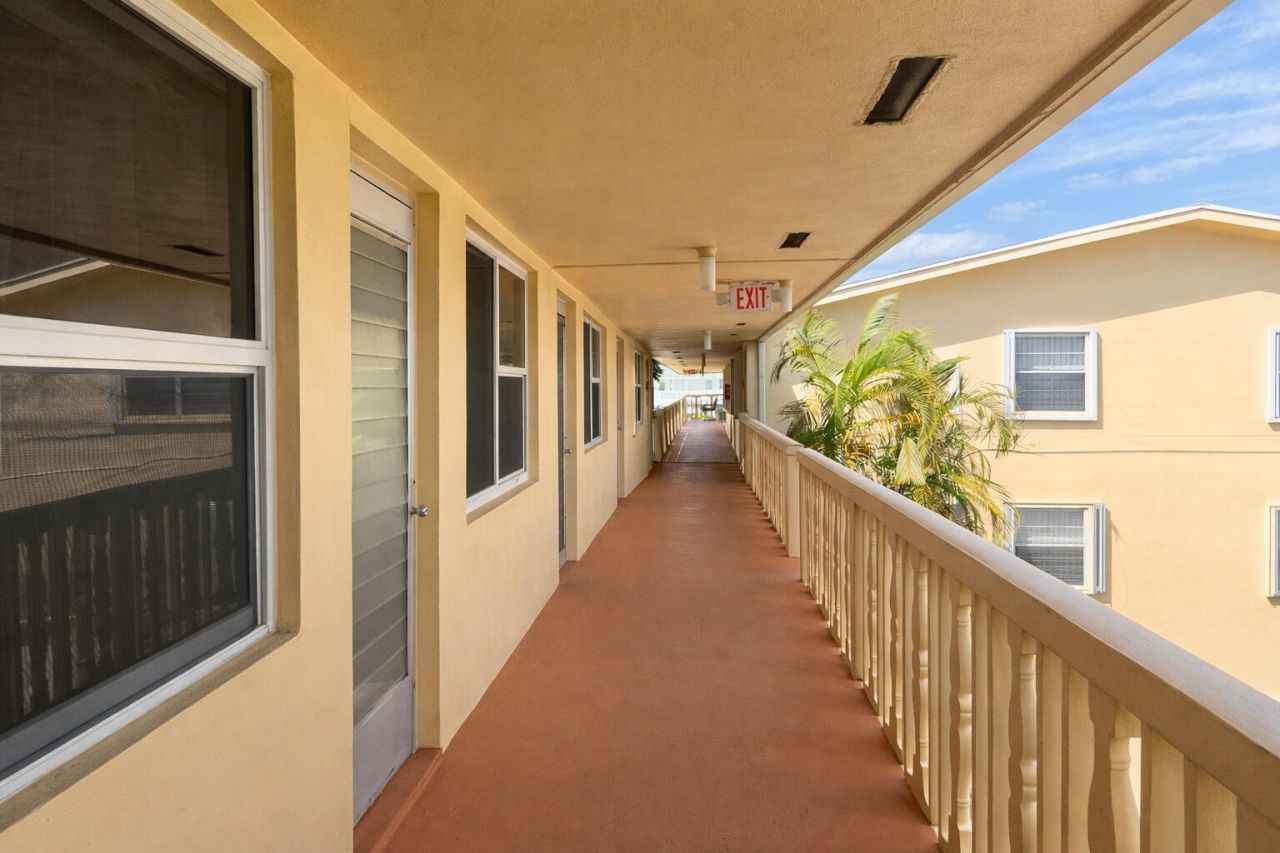 210 Salisbury I, West Palm Beach, FL 33417 Photo