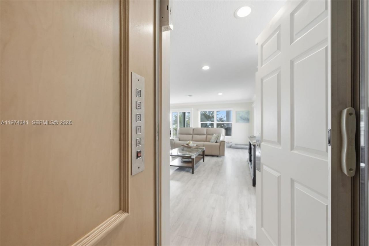 10751 S Ocean, Unit B2, Jensen Beach, FL 34957 Photo