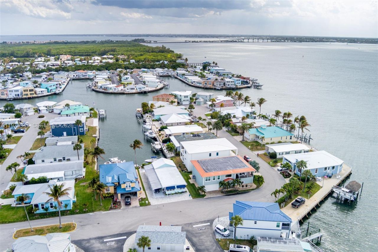 10751 S Ocean, Unit B2, Jensen Beach, FL 34957 Photo