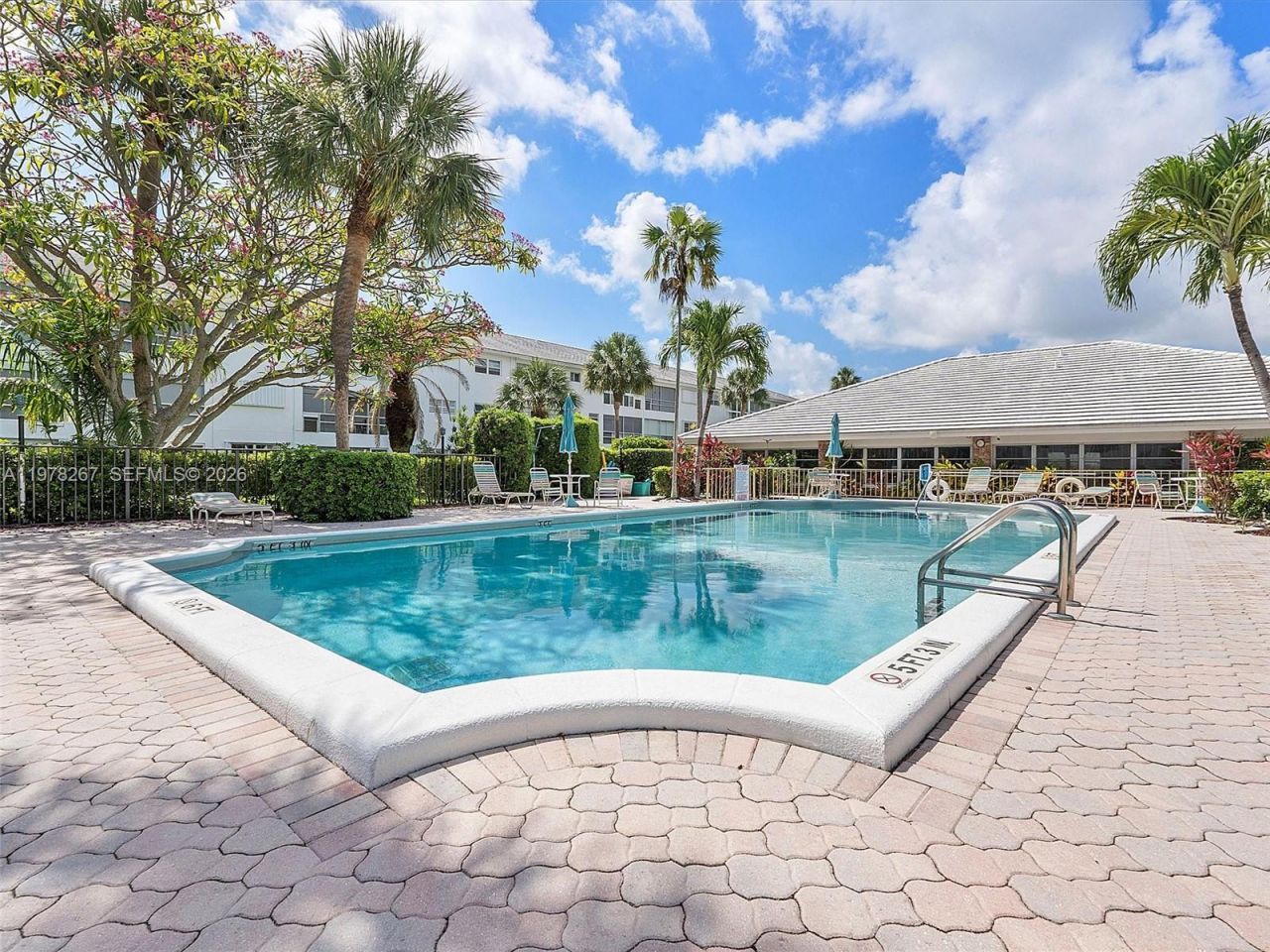 2050 NE 39th St, Unit W212, Lighthouse Point, FL 33064 Photo