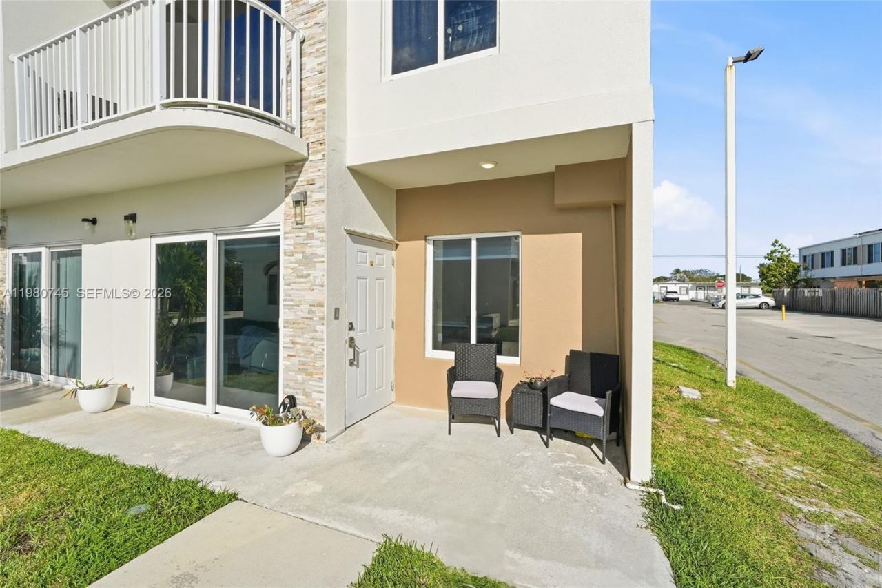 25948 SW 139th Court, Homestead, FL 33032 Photo