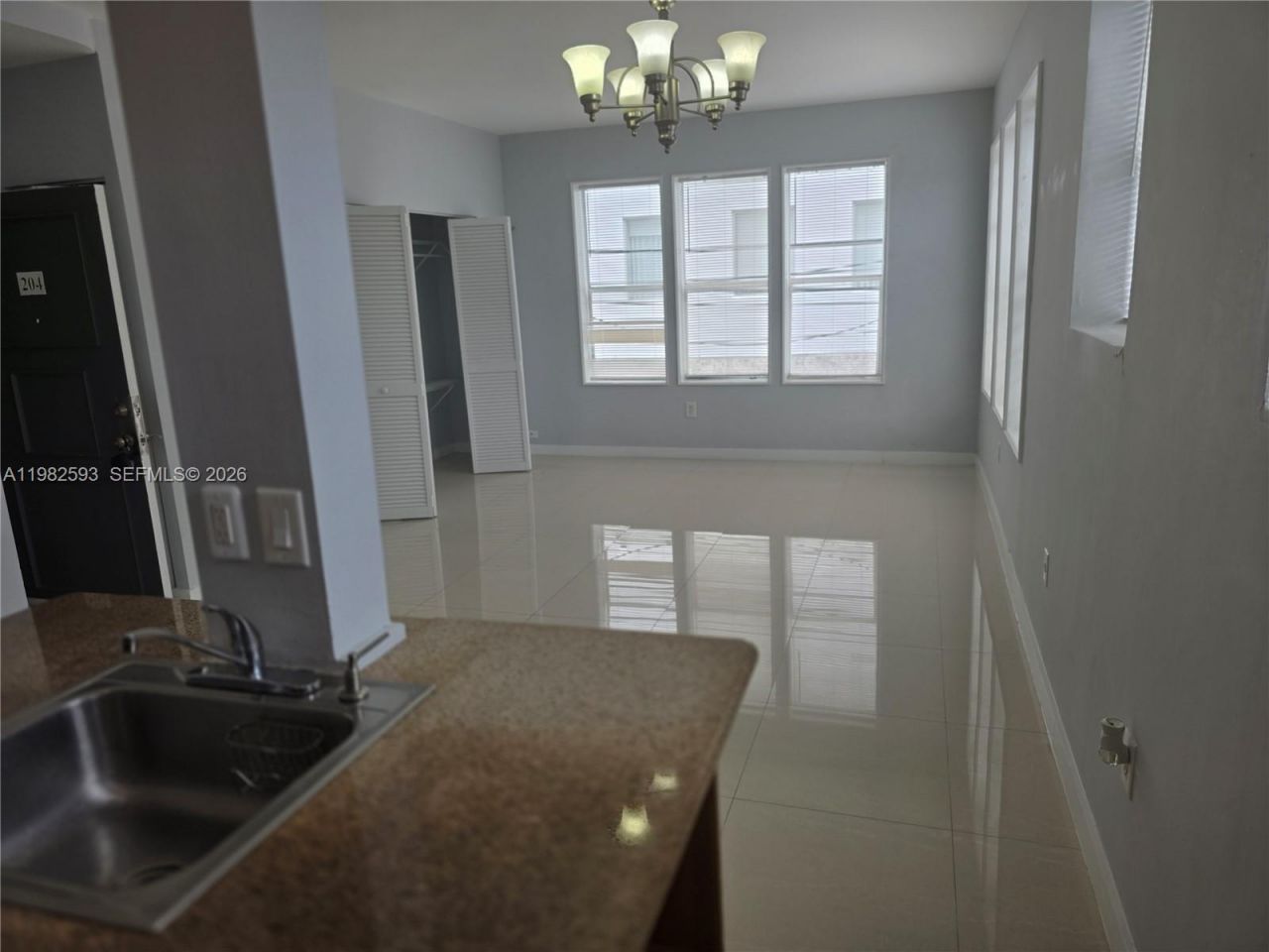 1027 Pennsylvania Ave, Unit 204, Miami Beach, FL 33139 Photo
