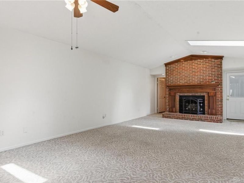 792 Pine Needles Drive, Centerville, OH 45458 Photo 7