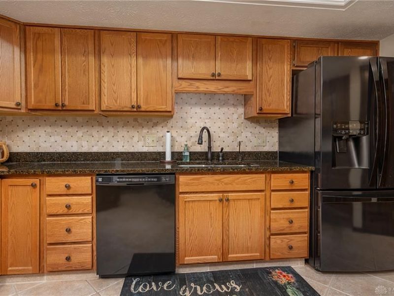 766 Hidden Circle, Washington Township, OH 45458 Photo 15