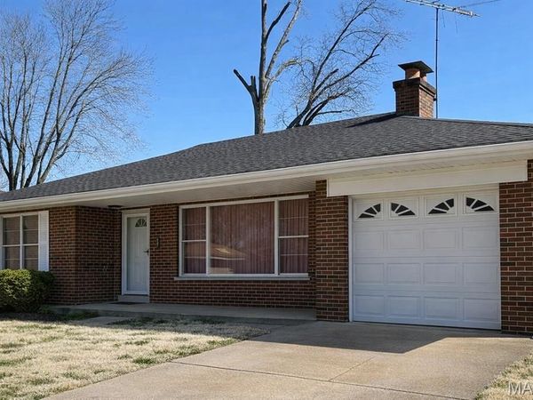 9220 Shadydale Drive, Jennings, MO 63136