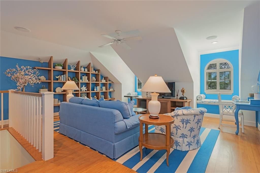 263 N Lake Dr, Naples, FL 34102 Photo