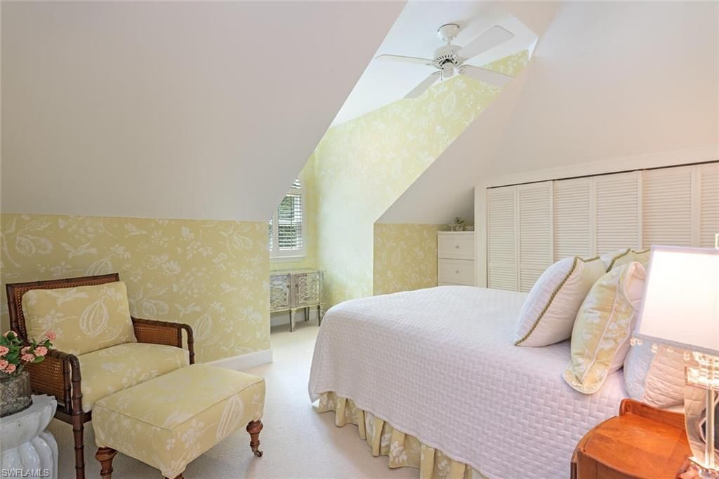 263 N Lake Dr , Naples, FL 34102 Photo