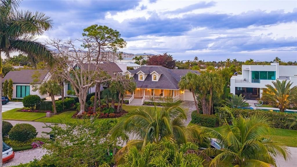 263 N Lake Dr, Naples, FL 34102 Photo