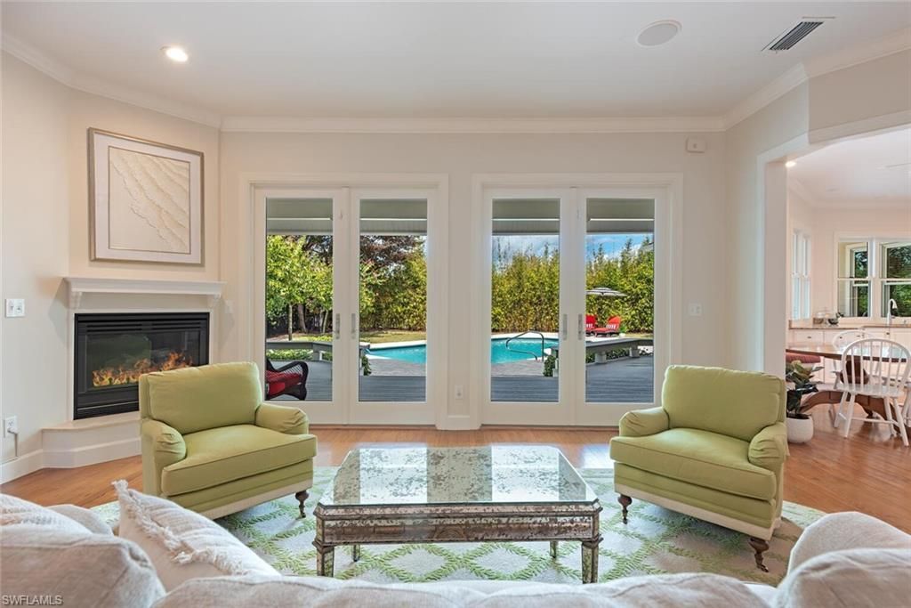 263 N Lake Dr , Naples, FL 34102 Photo