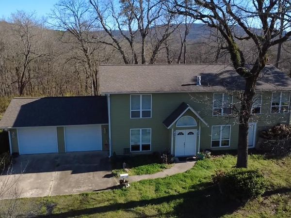 4166 8 West Highway, Mena, AR 71953