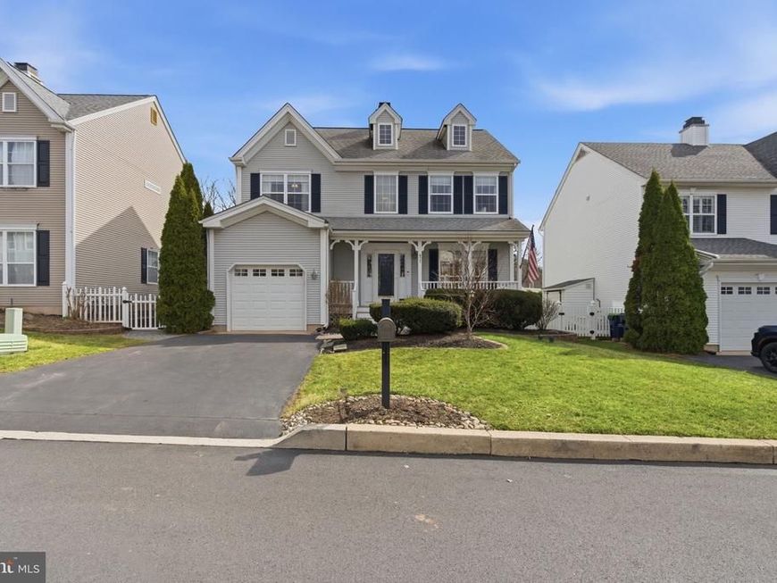 411 Dartmoor Road, Schwenksville, PA 19473 Main Photo