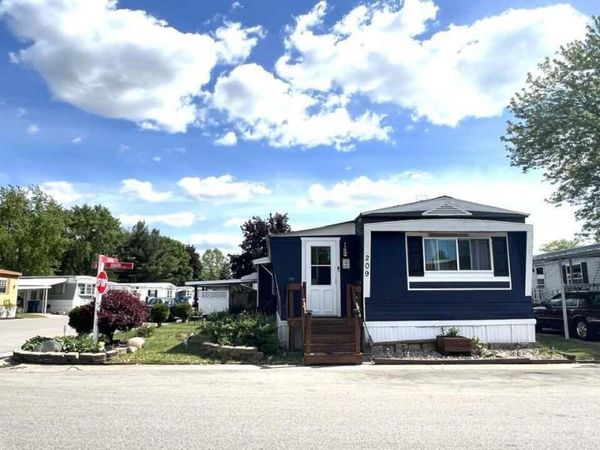 333 E Lakewood Boulevard, Unit 209, Holland, MI 49424