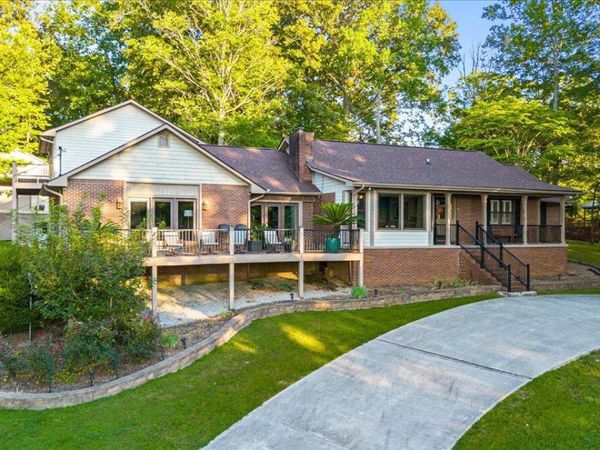 1517 Deerfield Way, LaFollette, TN 37766