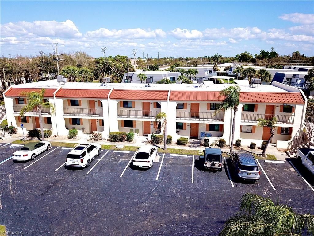 16380 Dublin Cir, Unit 204, Fort Myers, FL 33908 Photo