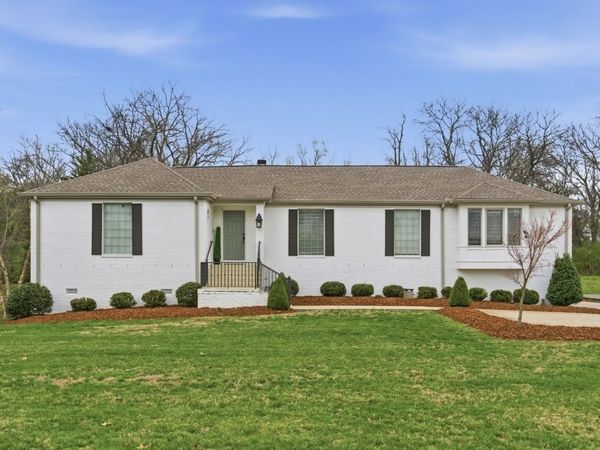 2826 Sugar Tree Rd , Nashville, TN 37215