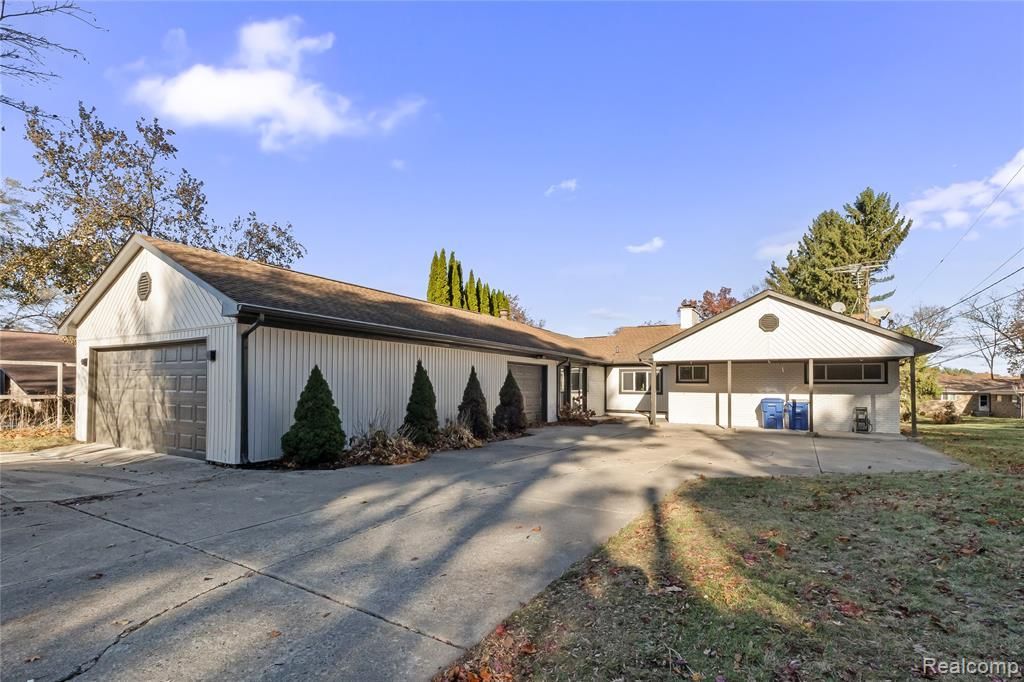6440 Andersonville Road , Waterford Township, MI 48329 Main Photo