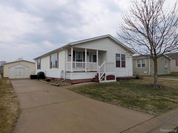 11224 Nearbrook Court, Green Oak Twp, MI 48178