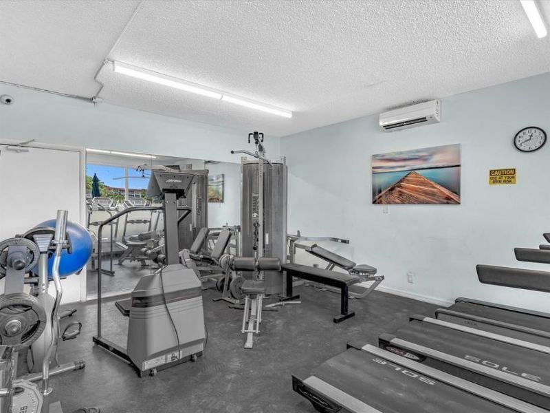 1150 Hillsboro Mile, Unit 405, Hillsboro Beach, FL 33062 Photo