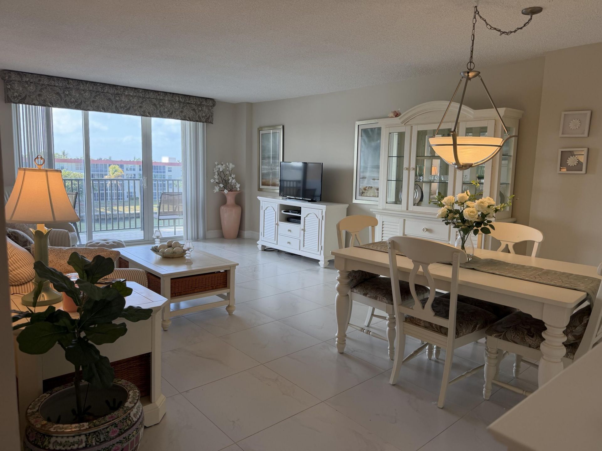 1150 Hillsboro Mile, Unit 405, Hillsboro Beach, FL 33062 Photo